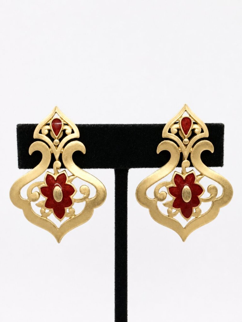 VINTAGE AVON EARRINGS Red Enamel Openwork Gold Tone Clip On